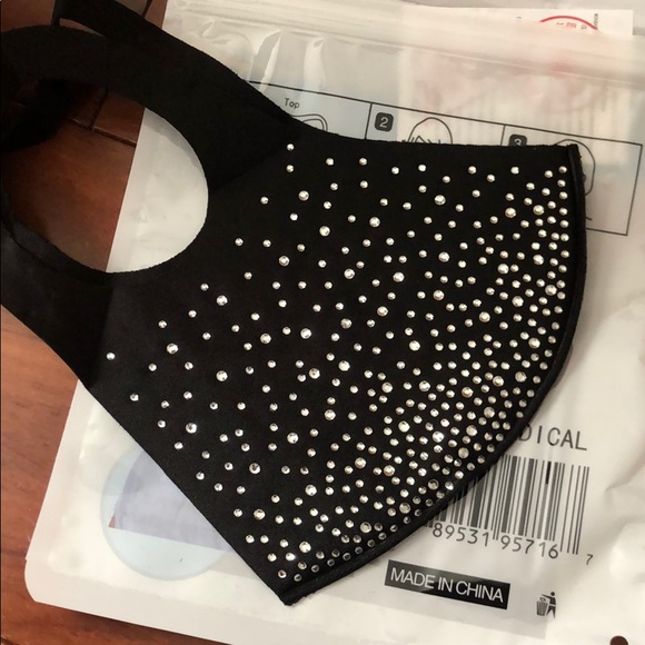 Black rhinestone mask breathable boutique … - Picture 2 of 7